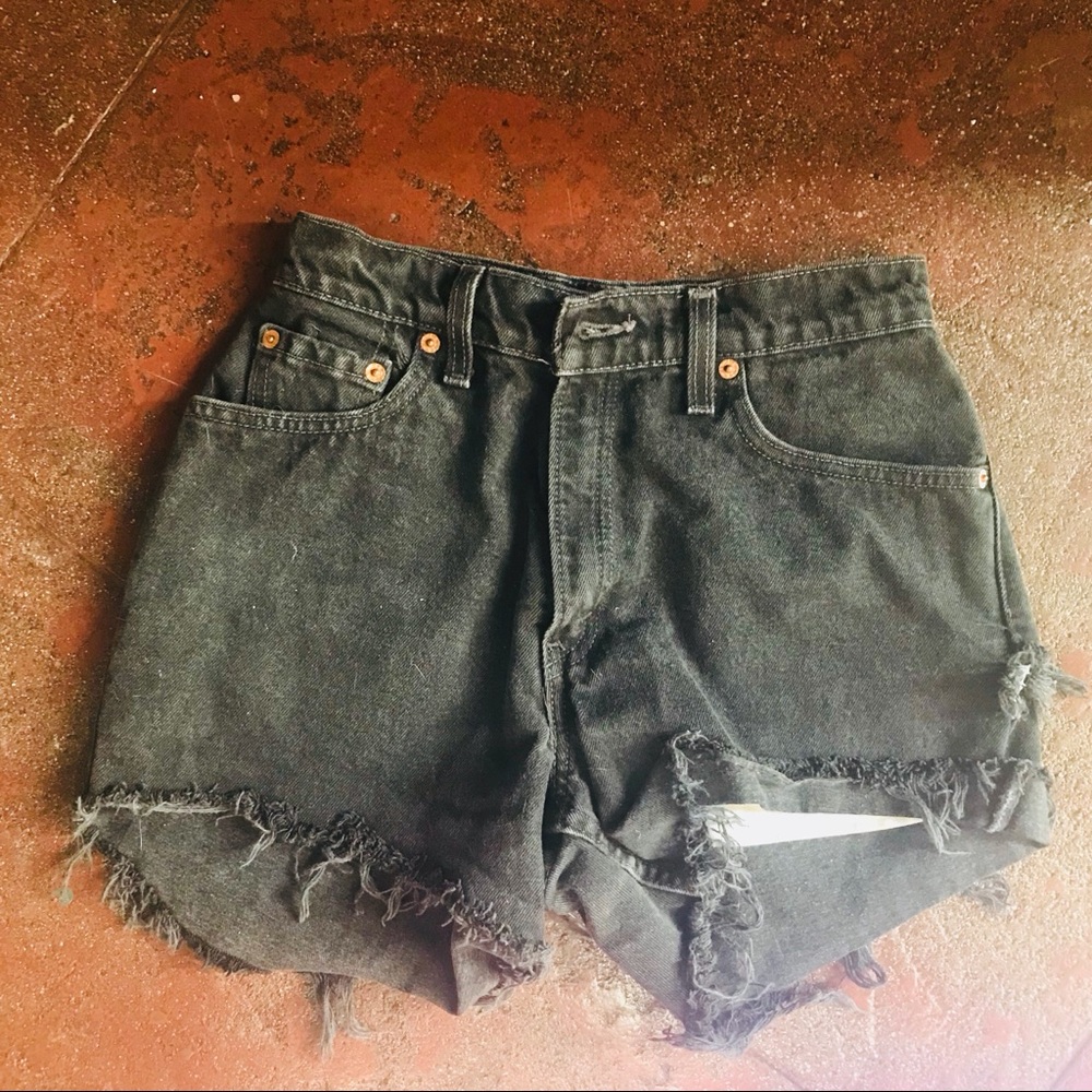 Bundle of shorts: Levi & AA & Other